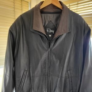 Remy Leather Black with Brown